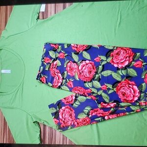 Lularoe Perfect Tee and TC leggings outfit